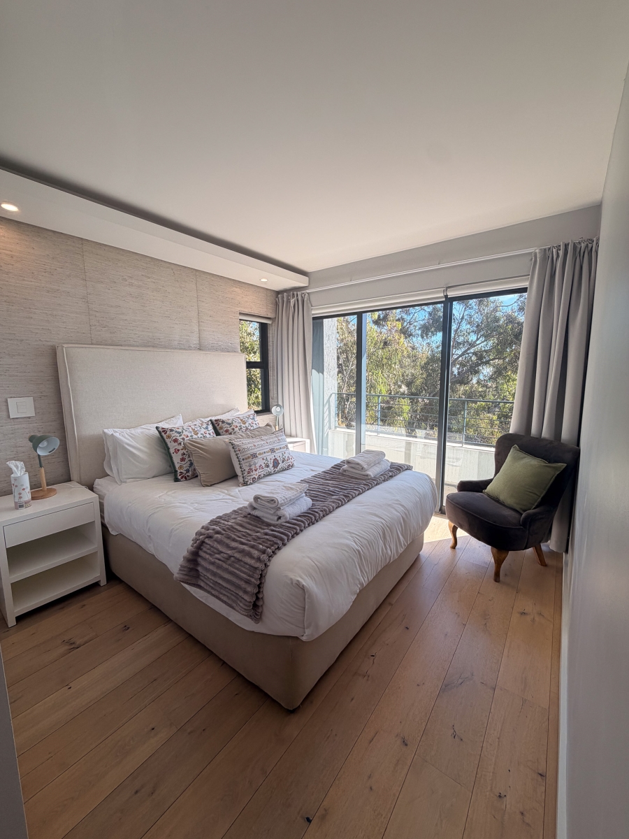2 Bedroom Property for Sale in Sea Point Western Cape